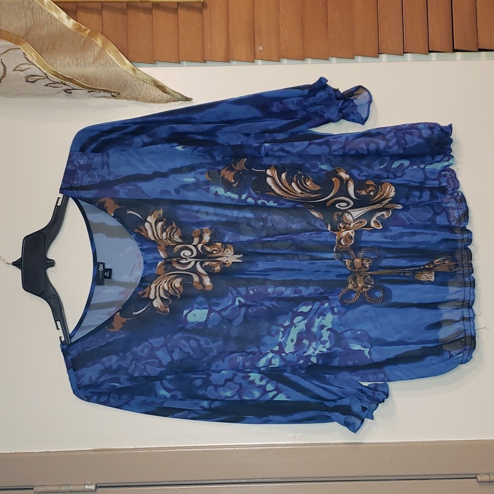 🔥$5 Plus Semi Sheer Blouse